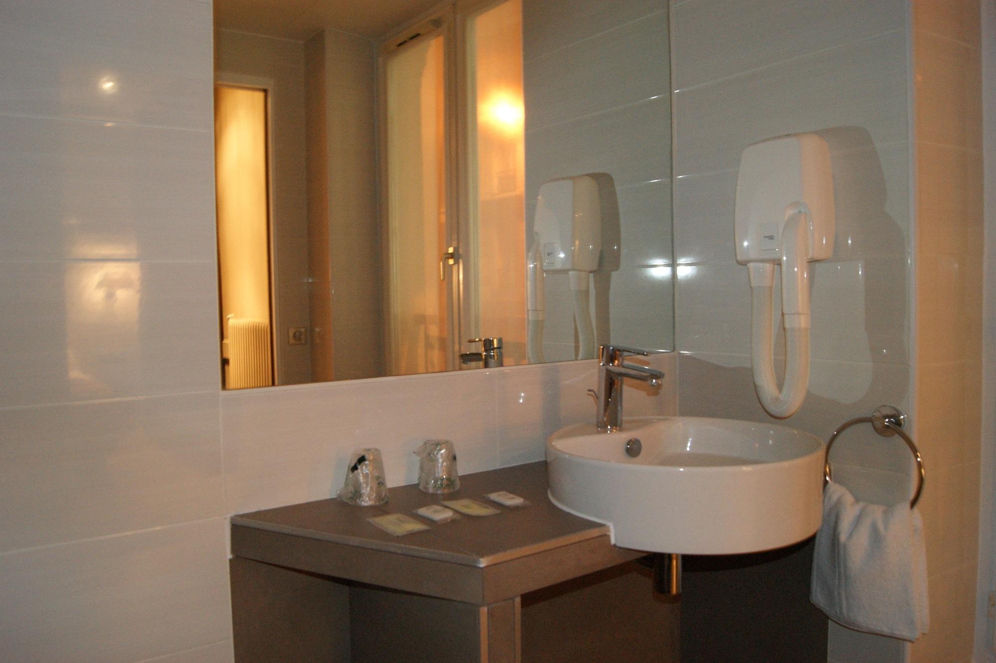 Hotel d'Amiens Parijs Buitenkant foto